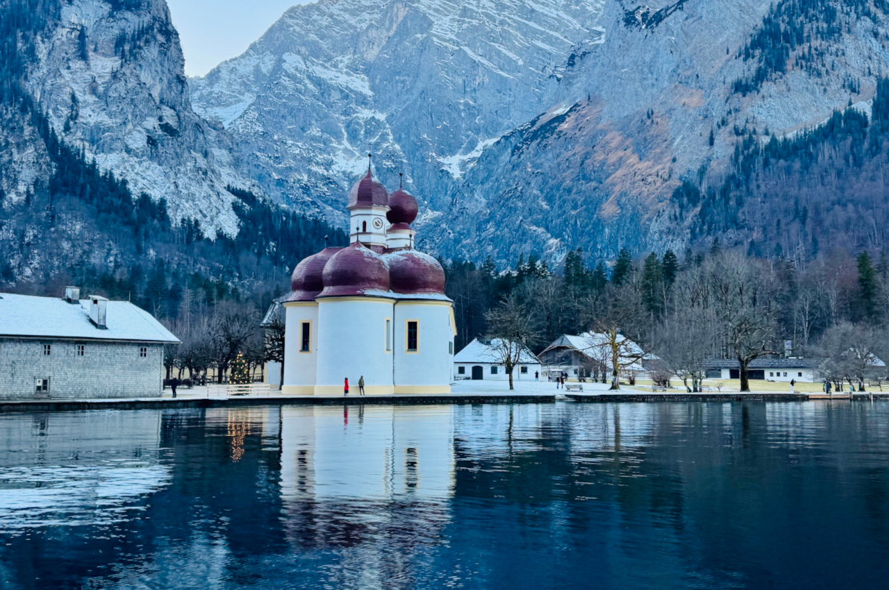 Lago Königssee nos Alpes Bávaros