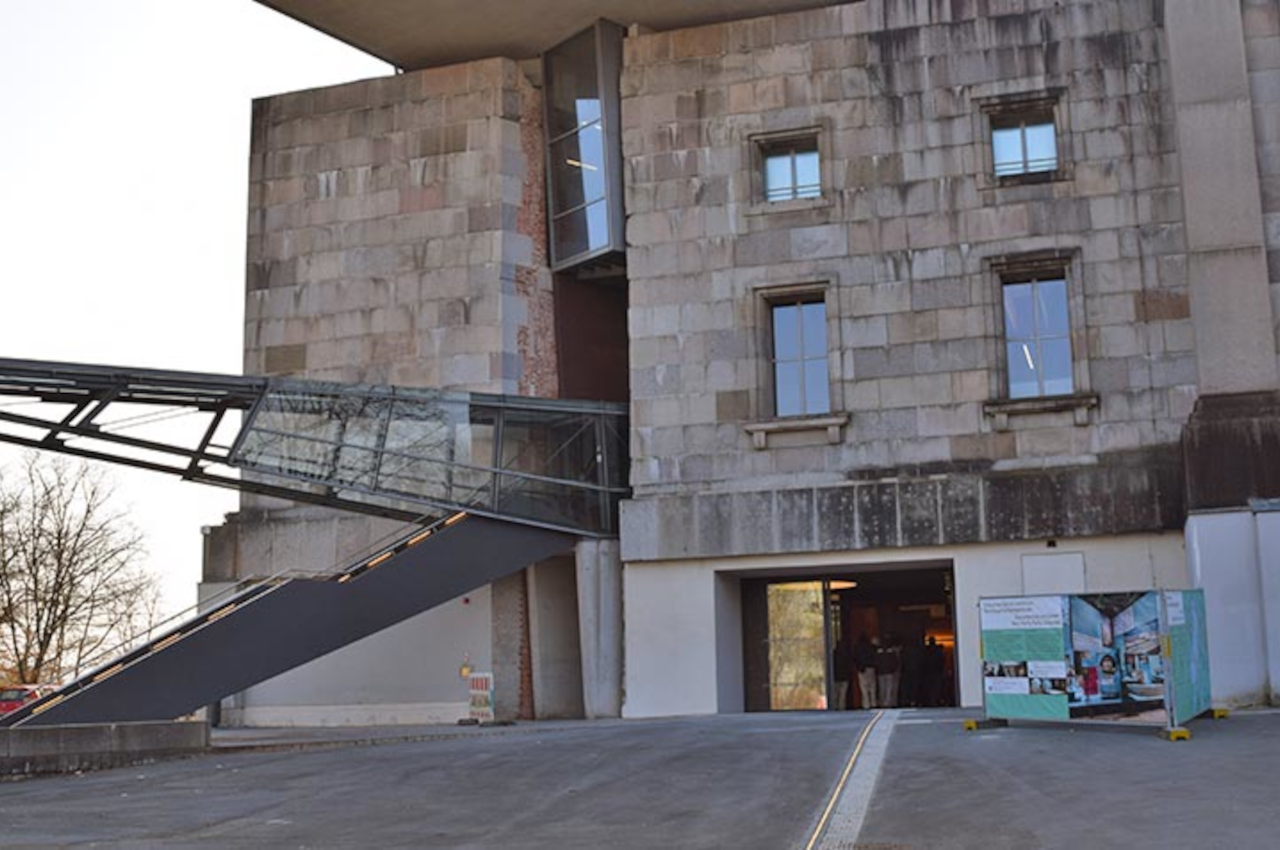 Dokumentationszentrum Reichsparteitagsgelände em Nuremberg