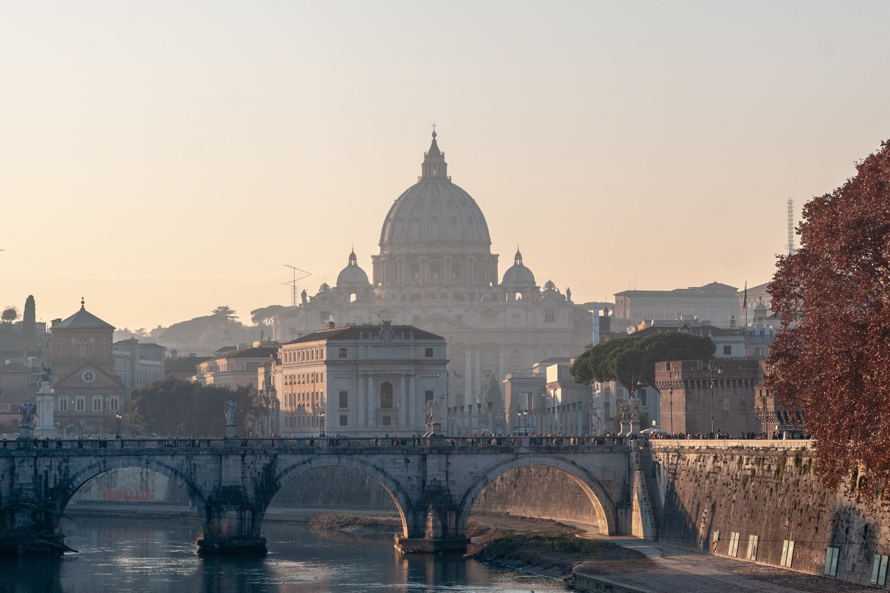 Roma no outono com ruas históricas